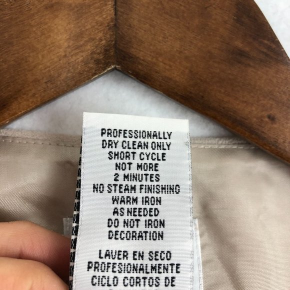 R&M Richards Women's Size 12 Beige Embroidered Round Neck Sleeveless Blouse - Picture 10 of 12